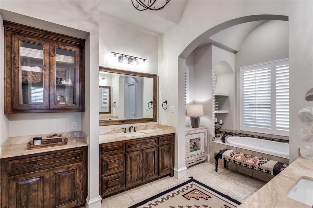 Bella Flora - Residential