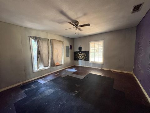 Tiny photo for 430 Jeanette Street, Greenville, TX 75401 (MLS # 21197386)