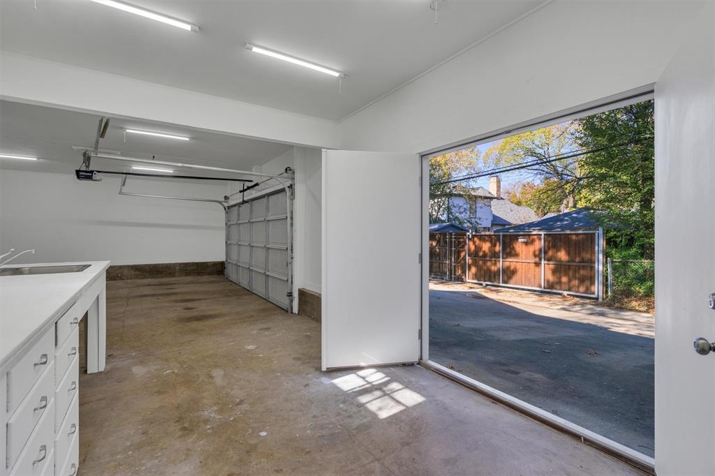 S M U Heights - Residential