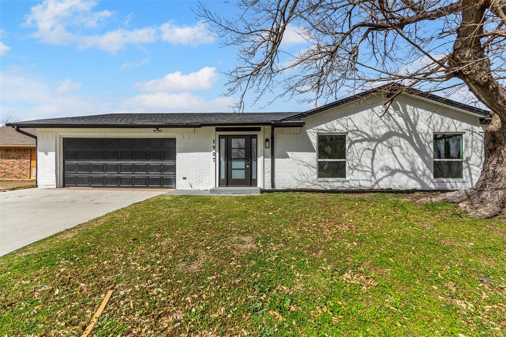 1907 Sunridge Road