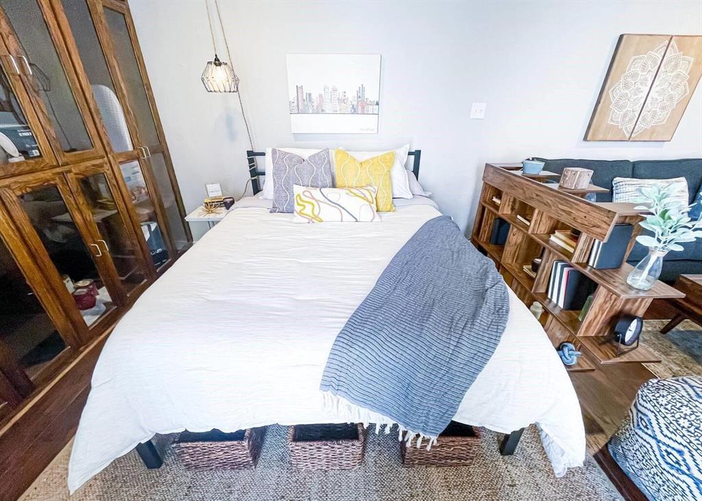 University Park Condo - Residential