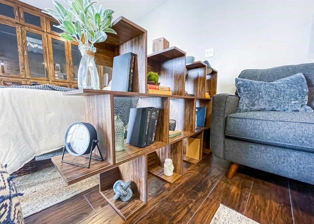 University Park Condo - Residential