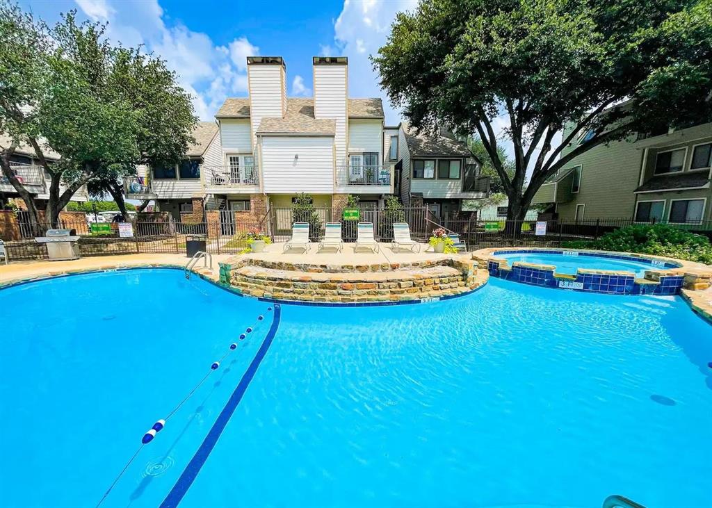 University Park Condo - Residential