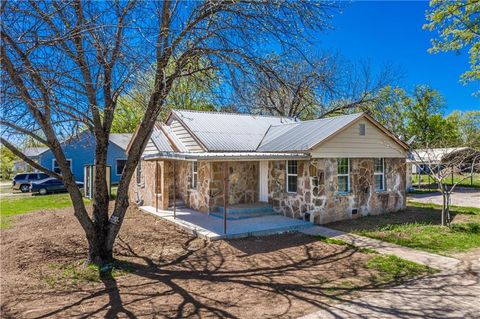 1115 W Main Street Gatesville TX 76528