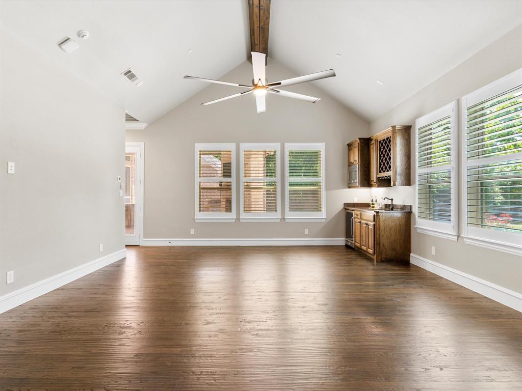 Falls Ph 01 - Residential