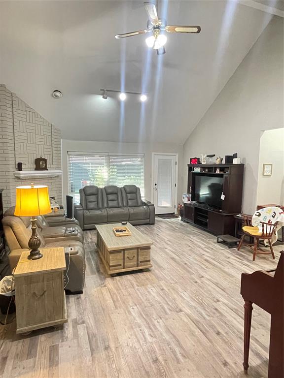 2525 Widgeon Way