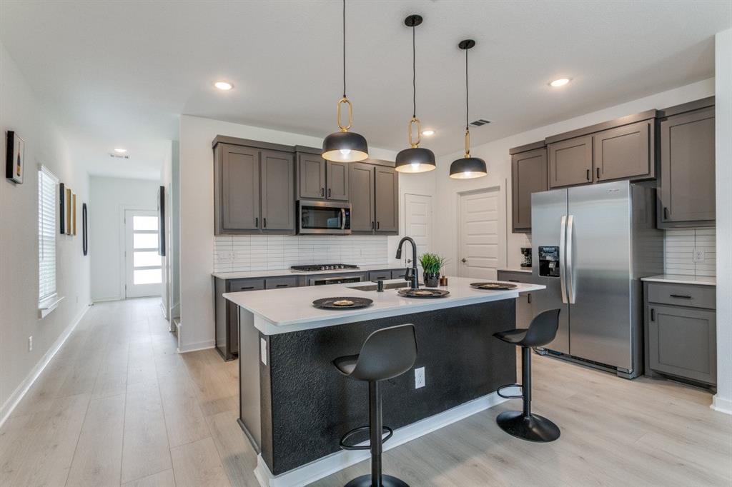 Reuss & Wheeler - Residential Lease