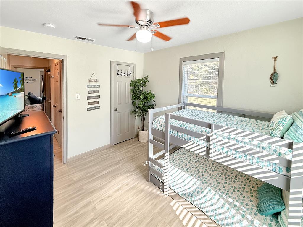 Six J Bay - Residential