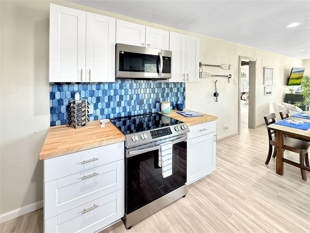 Six J Bay - Residential