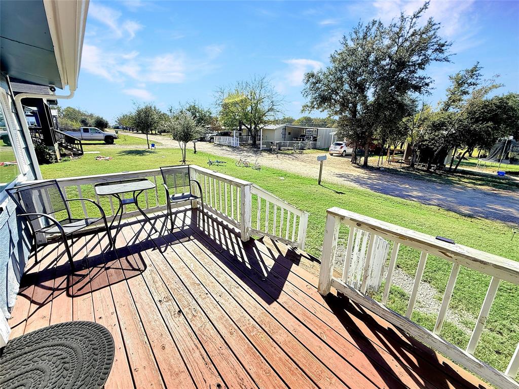 Six J Bay - Residential