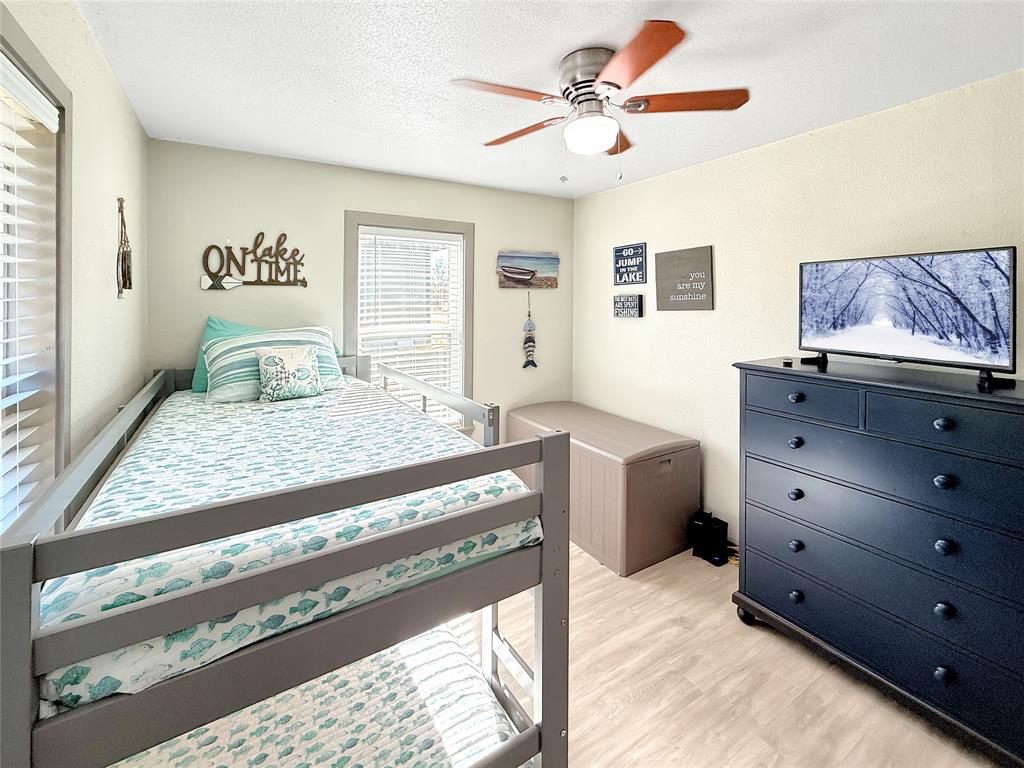 Six J Bay - Residential