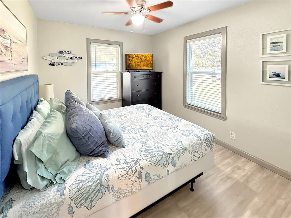 Six J Bay - Residential