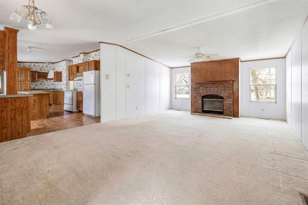 6601 Oakwood Lake Court