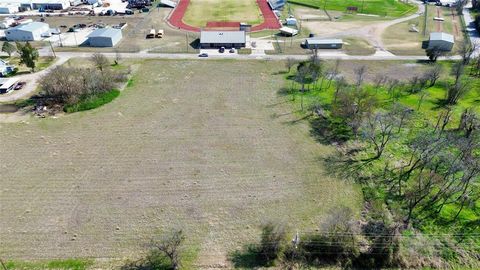 Photo of TBD Lot 11 F Street, Meridian, TX 76665 (MLS # 21197541)