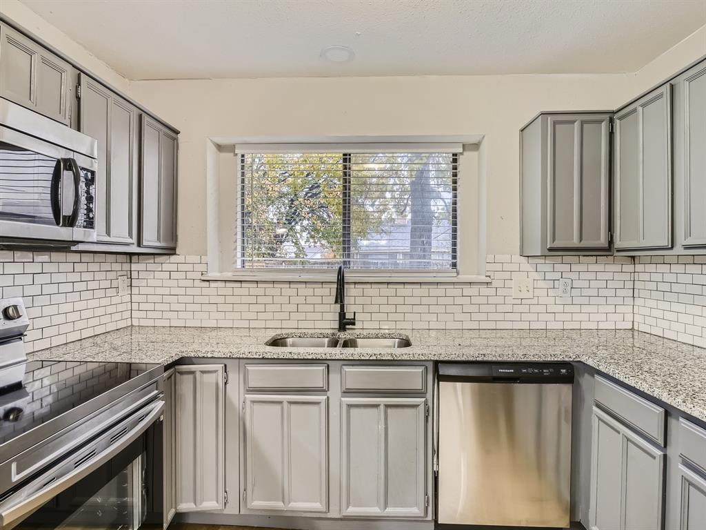 Oak Hollow Grand Prairie - Residential Lease