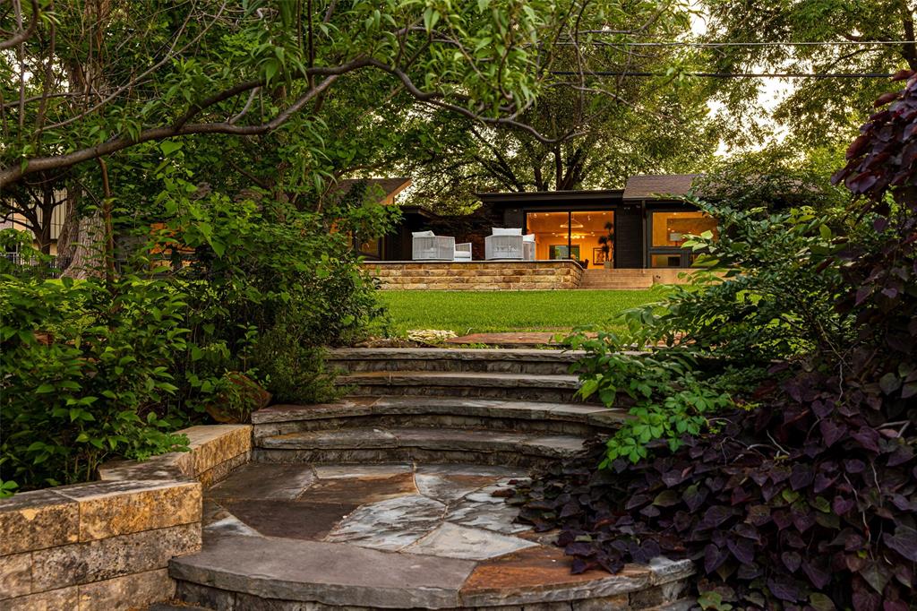 NORTH LAKE ESTATES 2ND INST - Residential