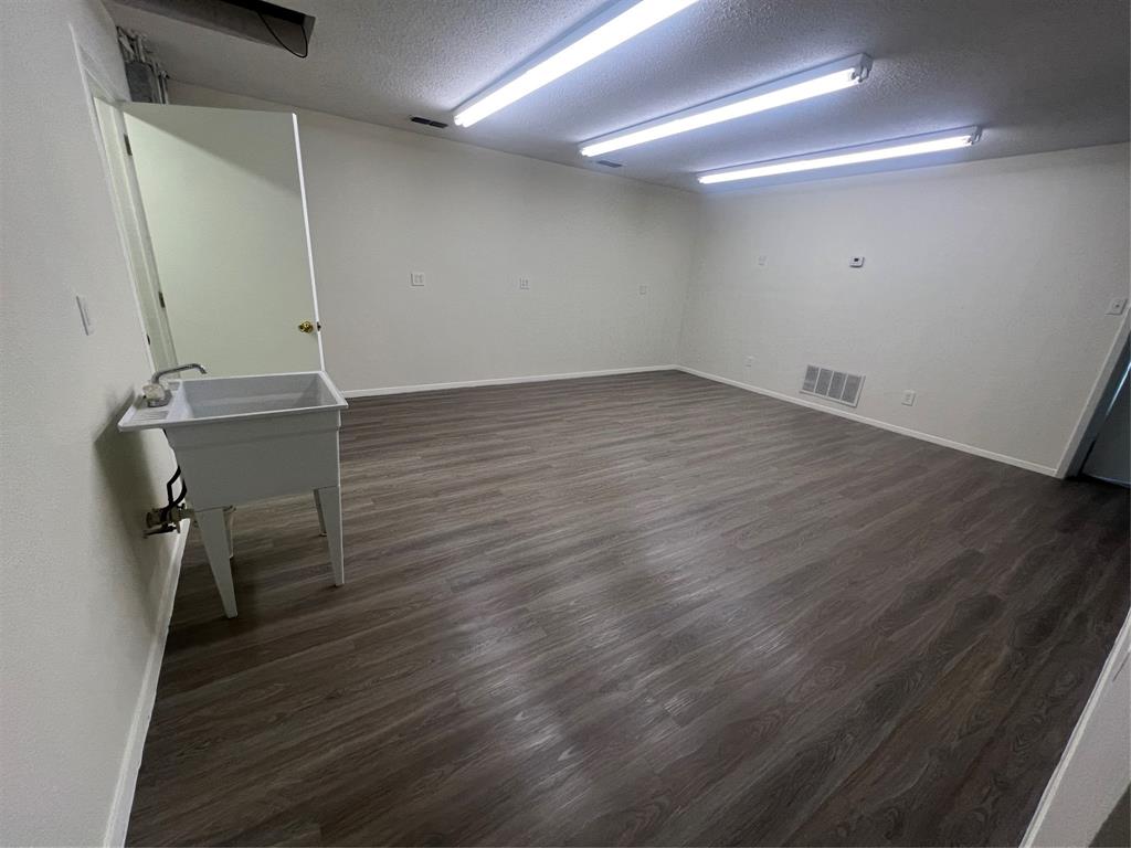 Original Town - Commercial Lease