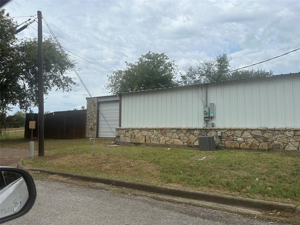 Original Town - Commercial Lease