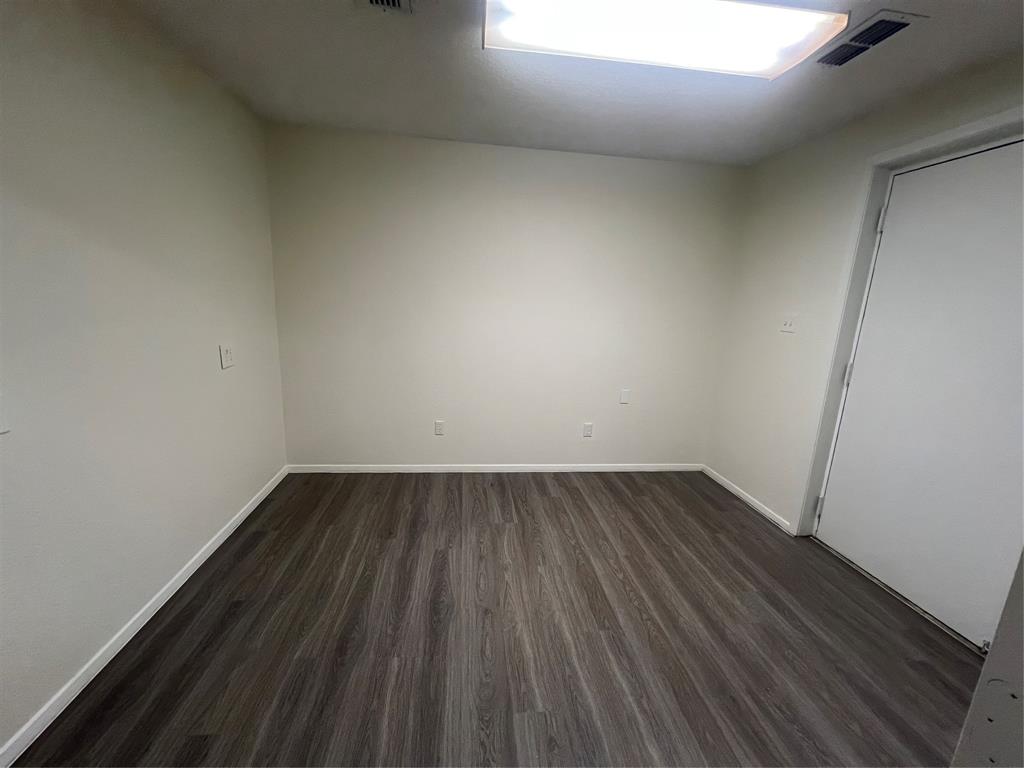 Original Town - Commercial Lease