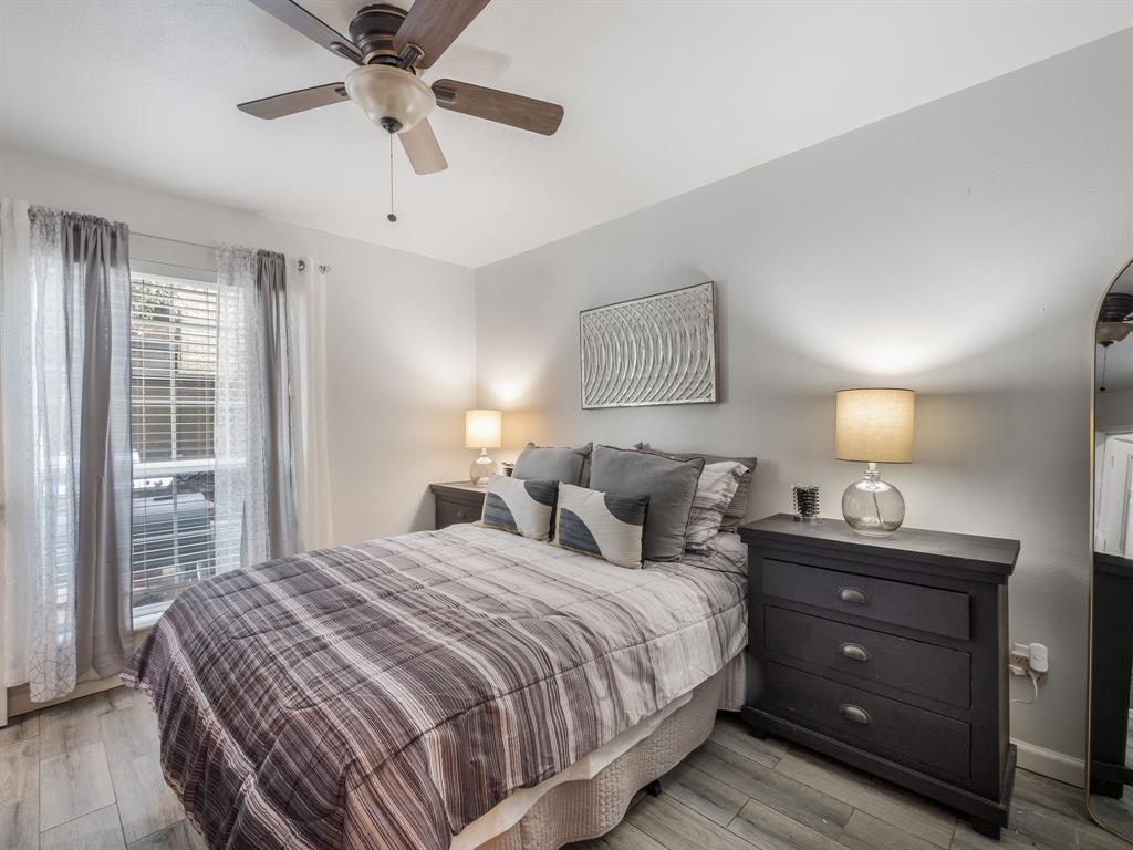 Country Condos Creek - Residential