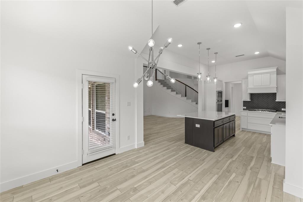 Las Lomas Classic Series - Residential