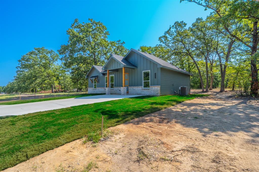 Photo of 4860 LA PRADA, Malakoff, TX 75148 (MLS # 21350315)