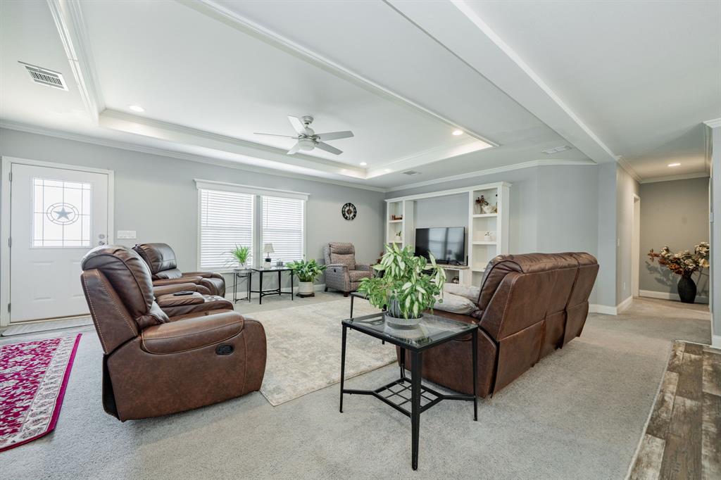8938 Private Road 3842