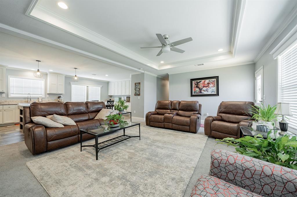 8938 Private Road 3842