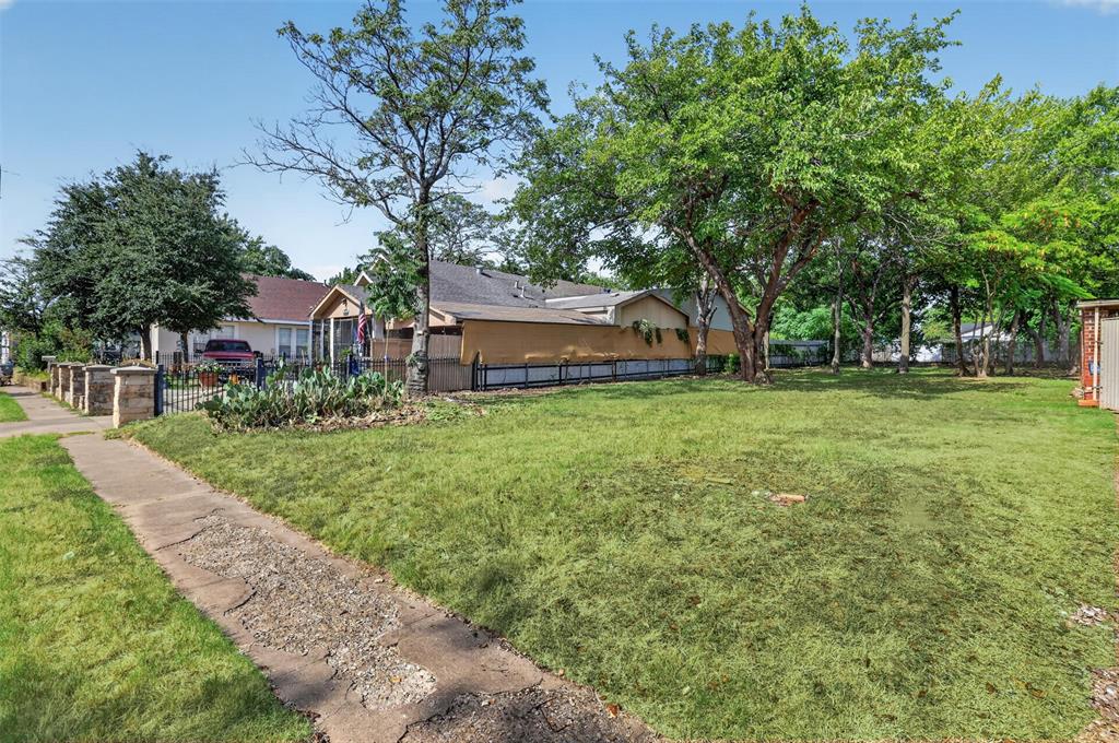 6 N Ravinia Drive