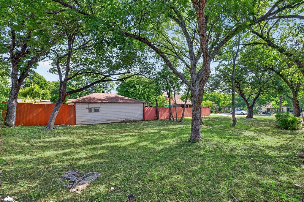6 N Ravinia Drive