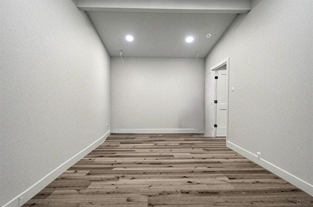 Maxey #5 - Residential