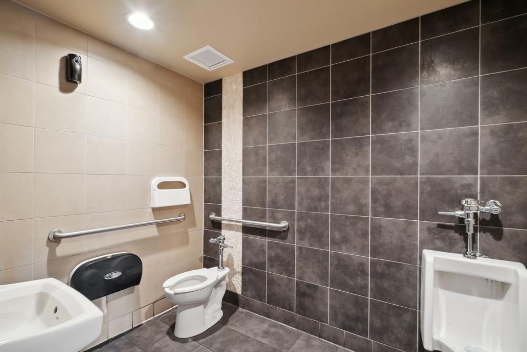 Stephenville Bk Add - Commercial Sale