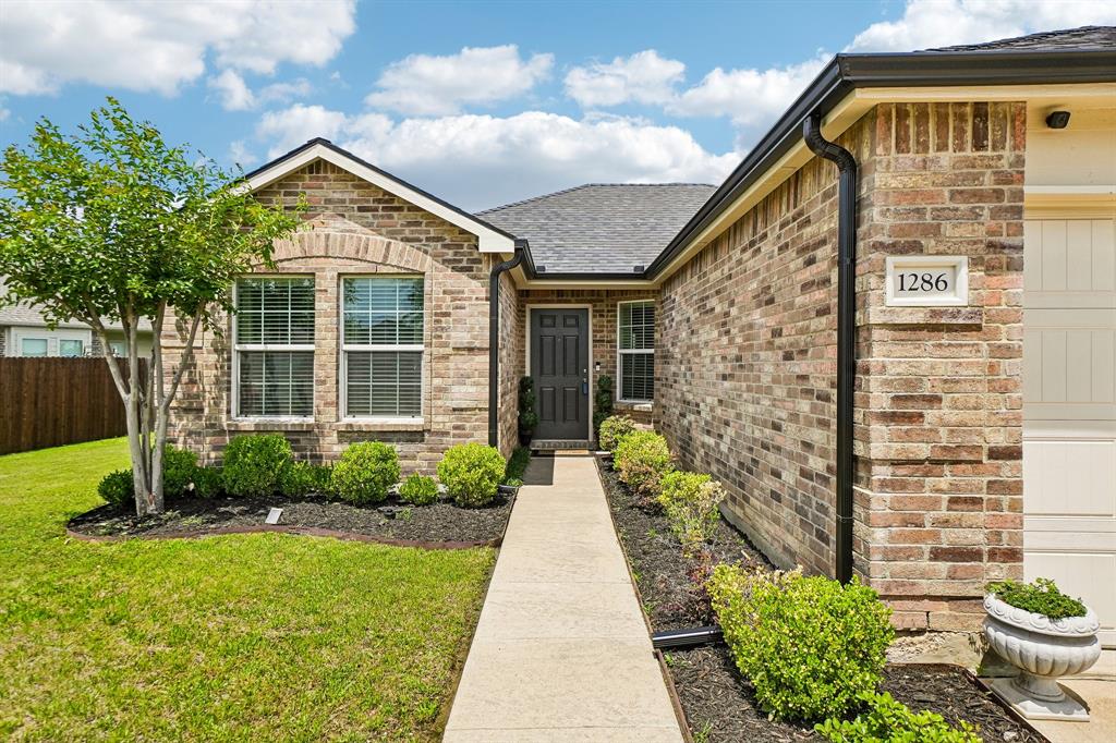 1286 Wysteria Lane
