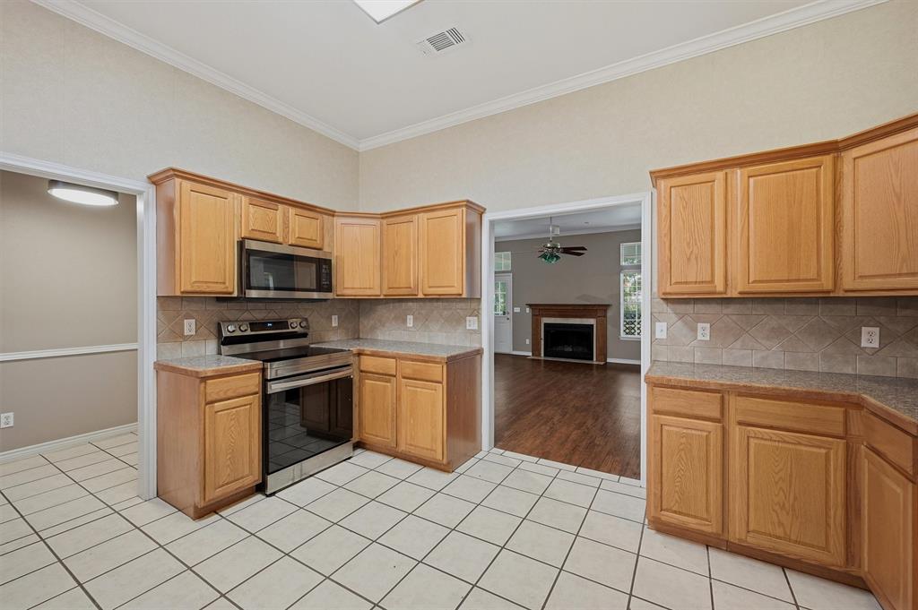 Lakeway Crossing - Residential
