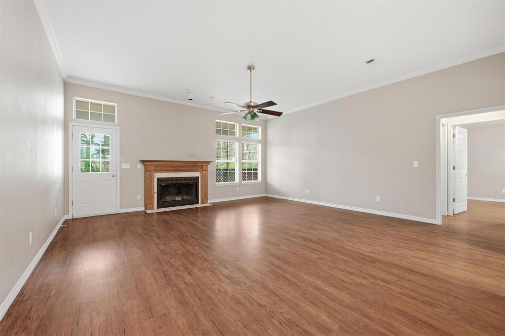 Lakeway Crossing - Residential