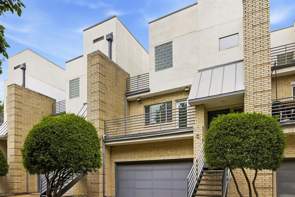 Photo 1 of 40 — 3925 Gilbert Avenue C, Dallas, TX 75219