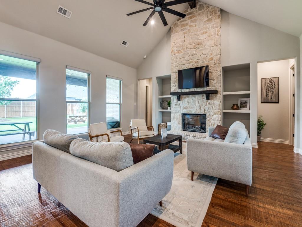 7430 Desert Willow Lane