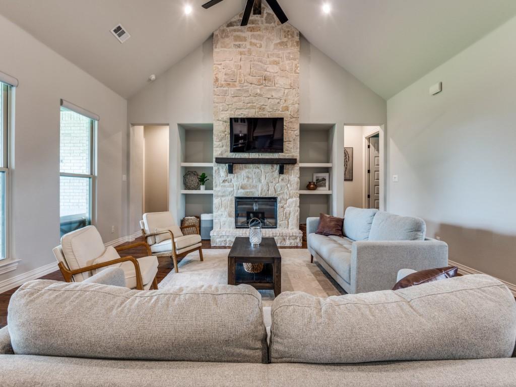 7430 Desert Willow Lane