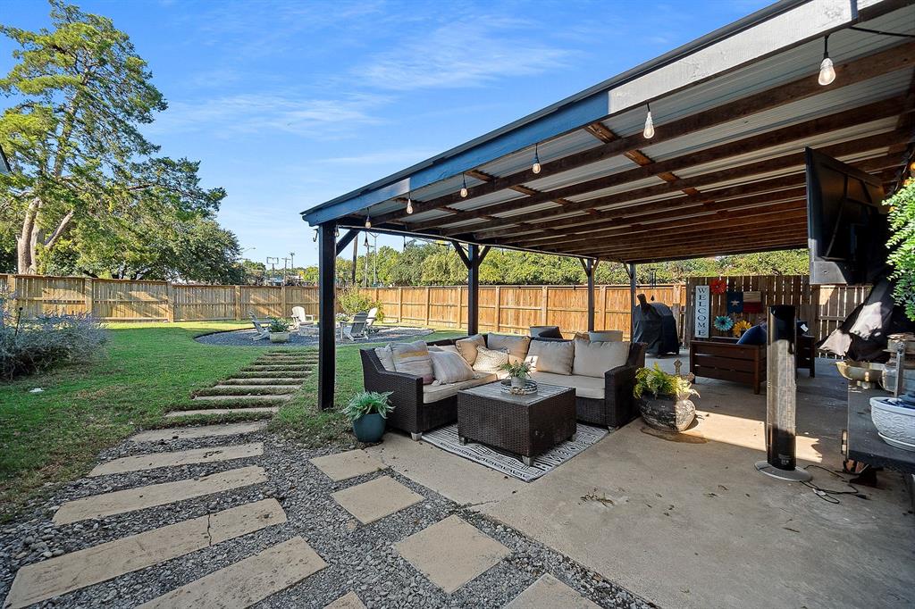 Casa Linda Highlands - Residential