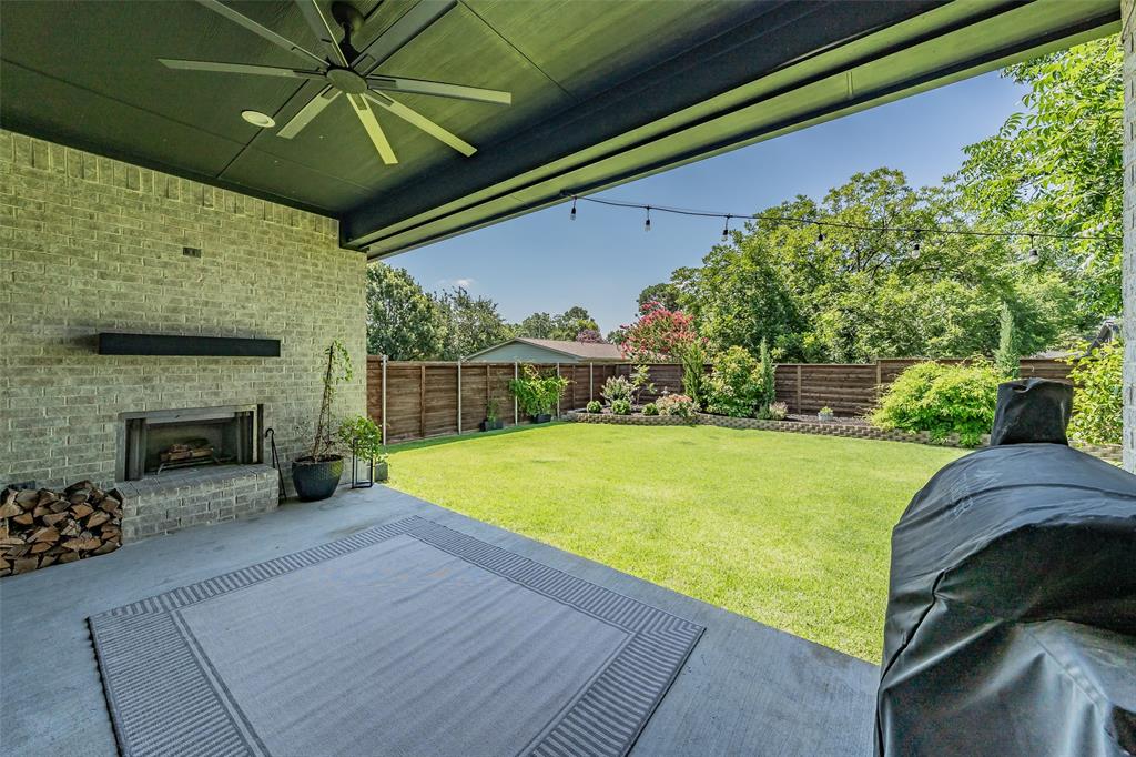 1209 Hilltop Drive TX