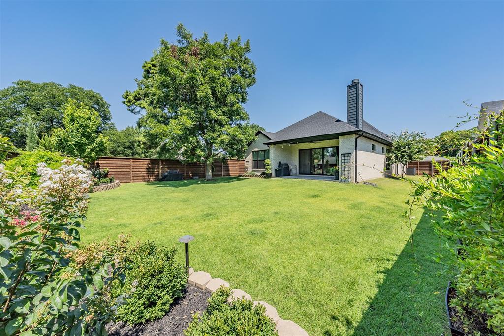 1209 Hilltop Drive TX