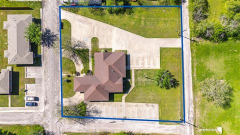 111 N Johnson Street Farmersville TX 75442