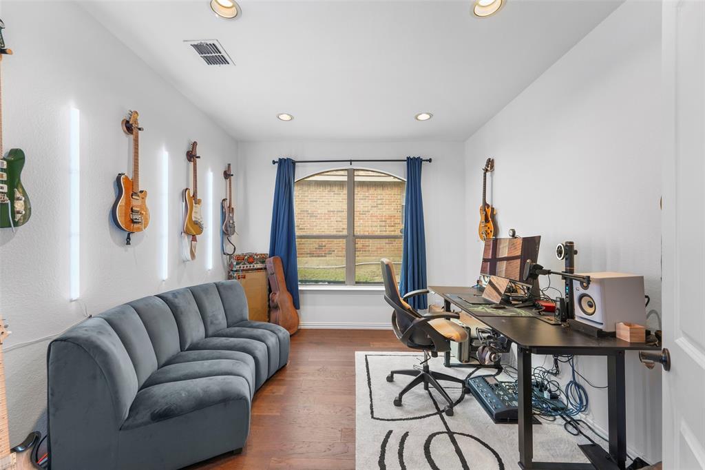 Chandlers Landing #14 - Residential