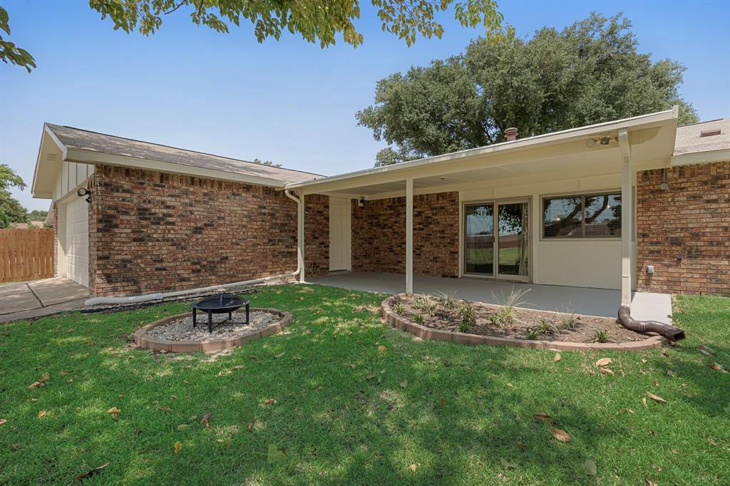 2012 Apple Valley Road