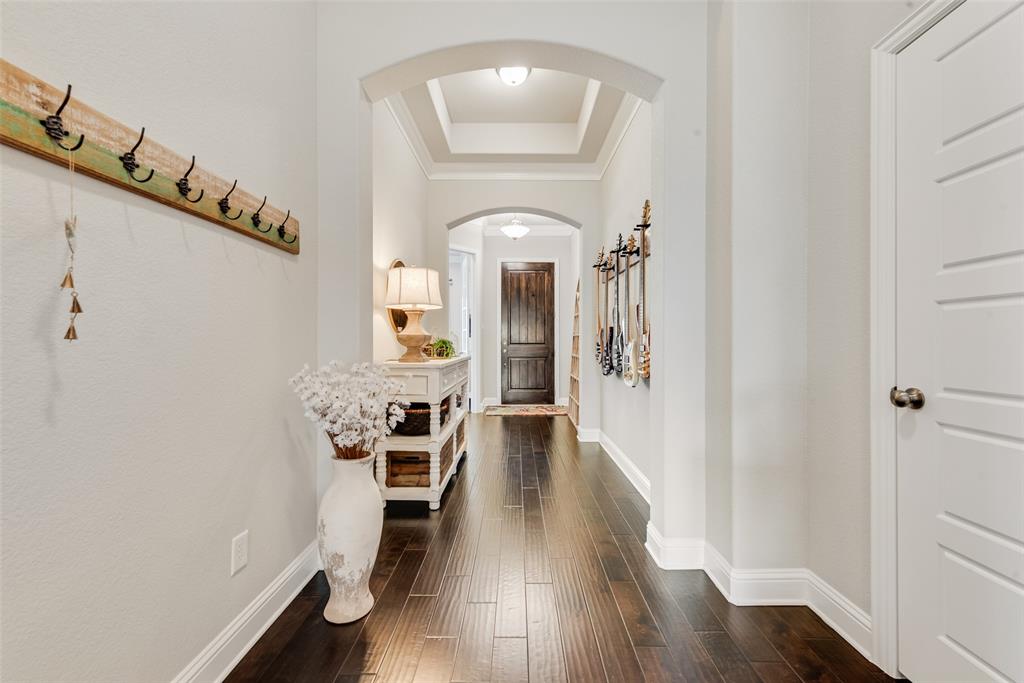 2805 Stoneleigh Drive