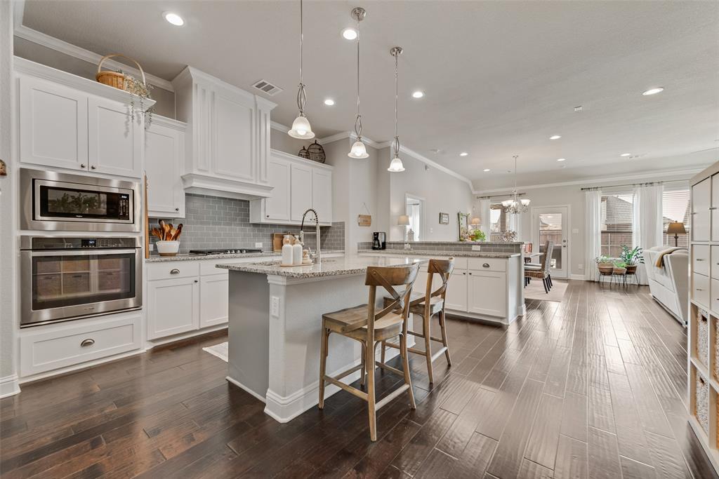 2805 Stoneleigh Drive