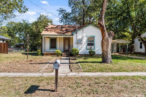316 Ritchey Street Gainesville TX 76240