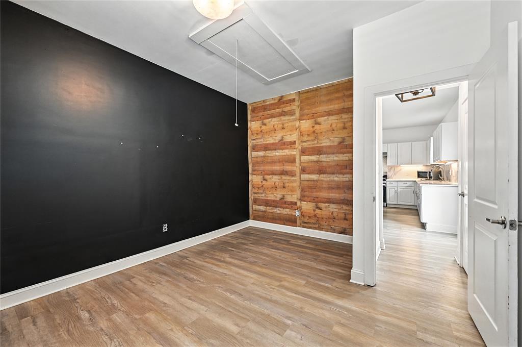 Dallas, Texas 75223, United States, 2 Bedrooms Bedrooms, ,1 BathroomBathrooms,Residential,Active,190740