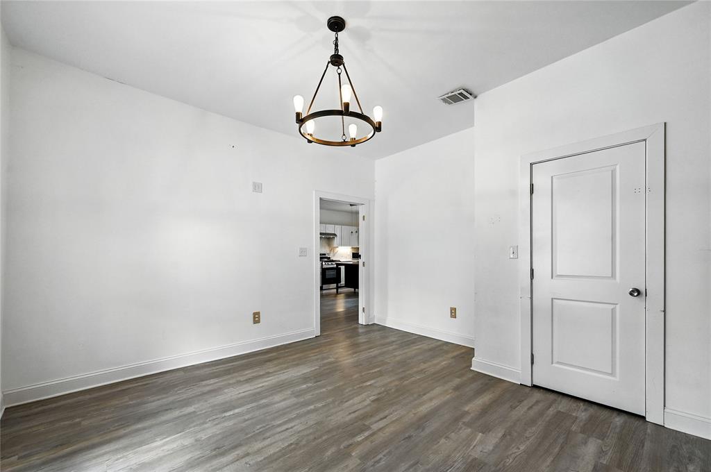 Dallas, Texas 75223, United States, 2 Bedrooms Bedrooms, ,1 BathroomBathrooms,Residential,Active,190740