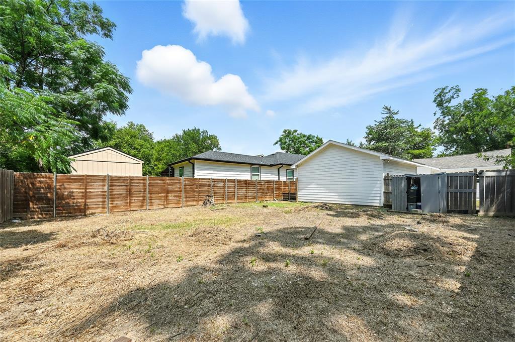 Dallas, Texas 75223, United States, 2 Bedrooms Bedrooms, ,1 BathroomBathrooms,Residential,Active,190740